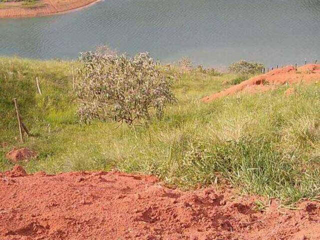 #50 - Área para Venda em São José dos Campos - SP