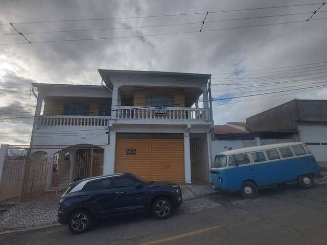 #115 - Casa para Venda em Jacareí - SP